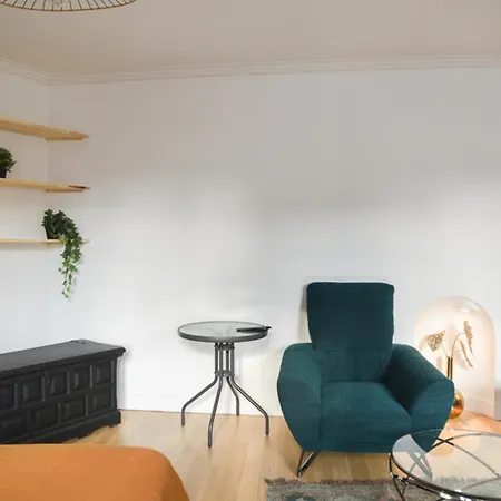 Renovated 31 M Love Cocoon In 14th פריז